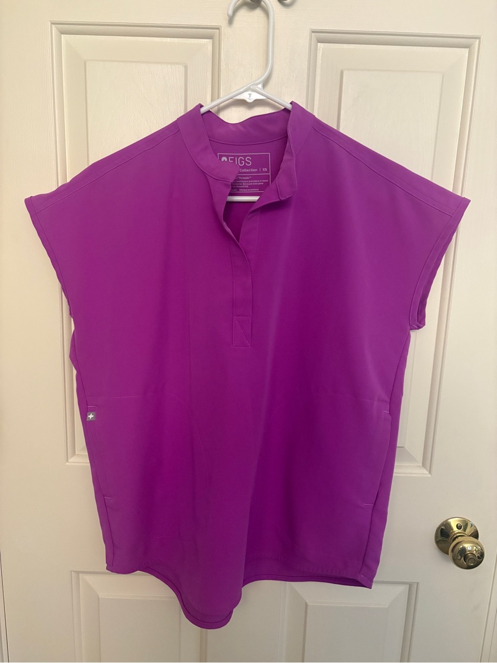 Figs Ultraberry Rafaela Scrub Top